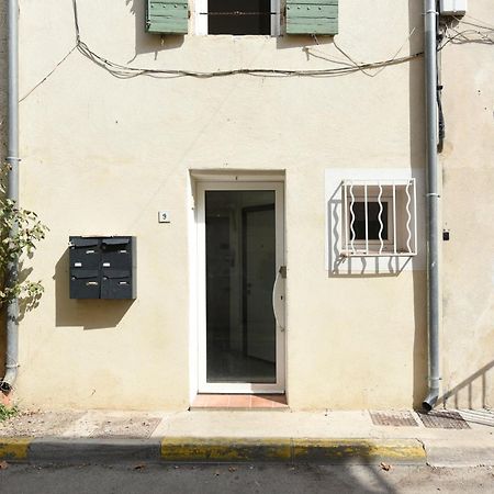 Provencal Studio Netflix Appart-Hotel-Provence La Fare-les-Oliviers Exterior photo