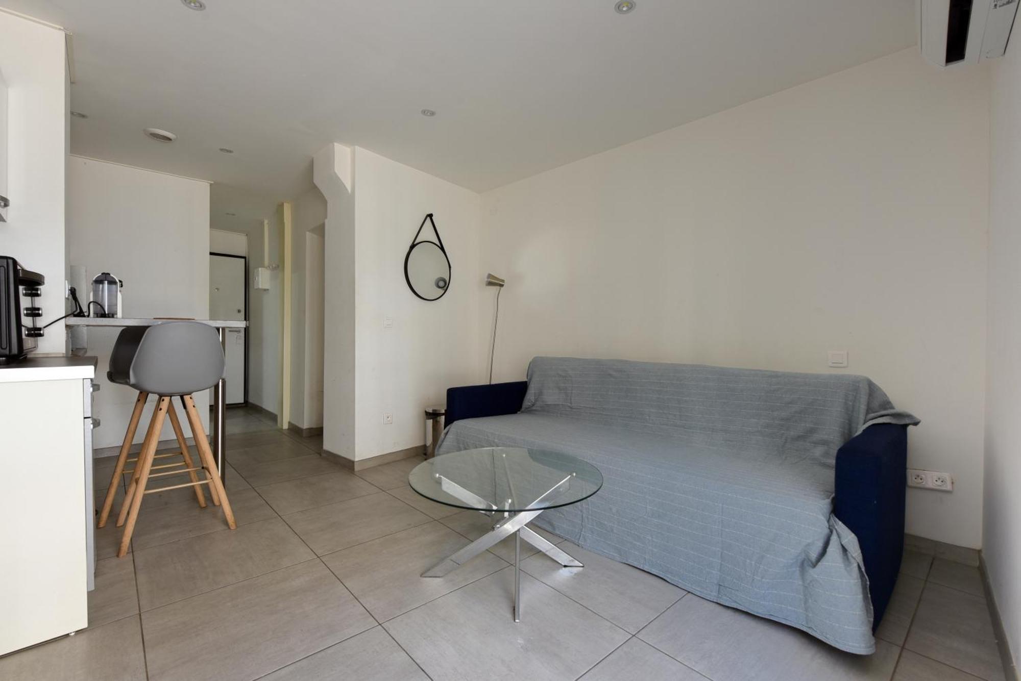 Provencal Studio Netflix Appart-Hotel-Provence La Fare-les-Oliviers Exterior photo