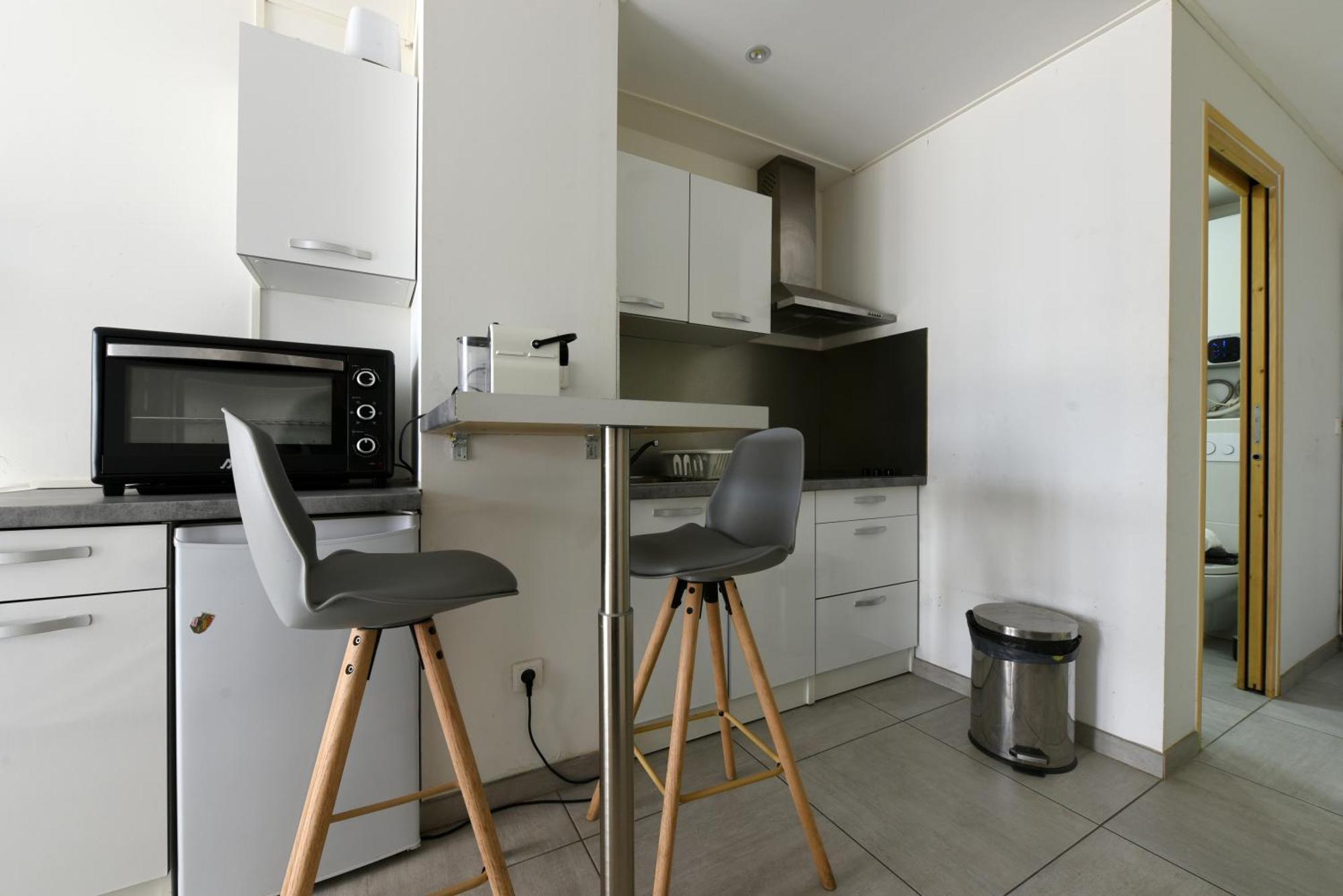 Provencal Studio Netflix Appart-Hotel-Provence La Fare-les-Oliviers Exterior photo